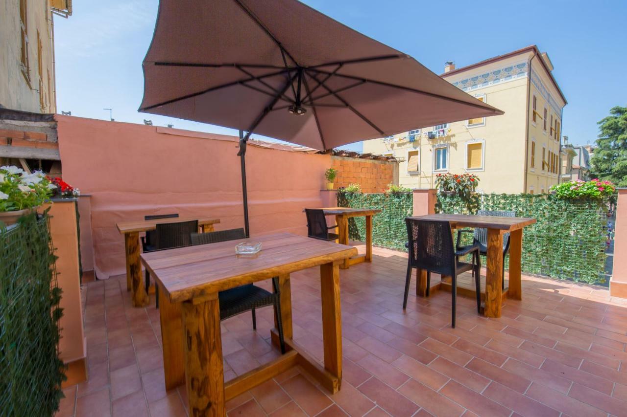 La Terrazza Acomodação com café da manhã Varazze Exterior foto