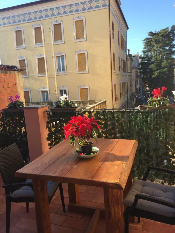 La Terrazza Acomodação com café da manhã Varazze Exterior foto